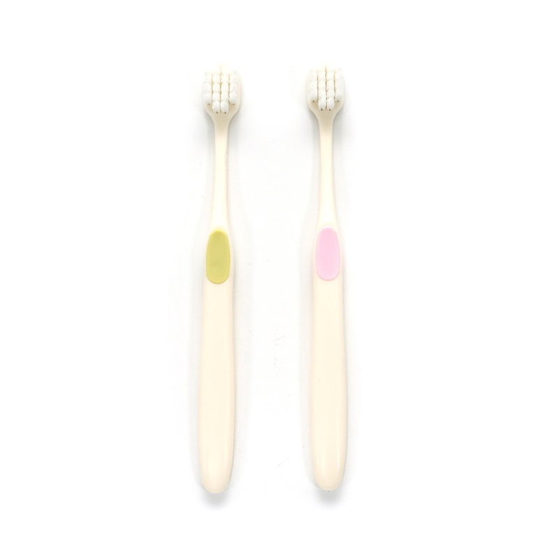 Pemegang PP/TPE Berus Gigi Pembersihan Dalam Gaya USA Ultra-halus Bulu PBT Lembut Dewasa